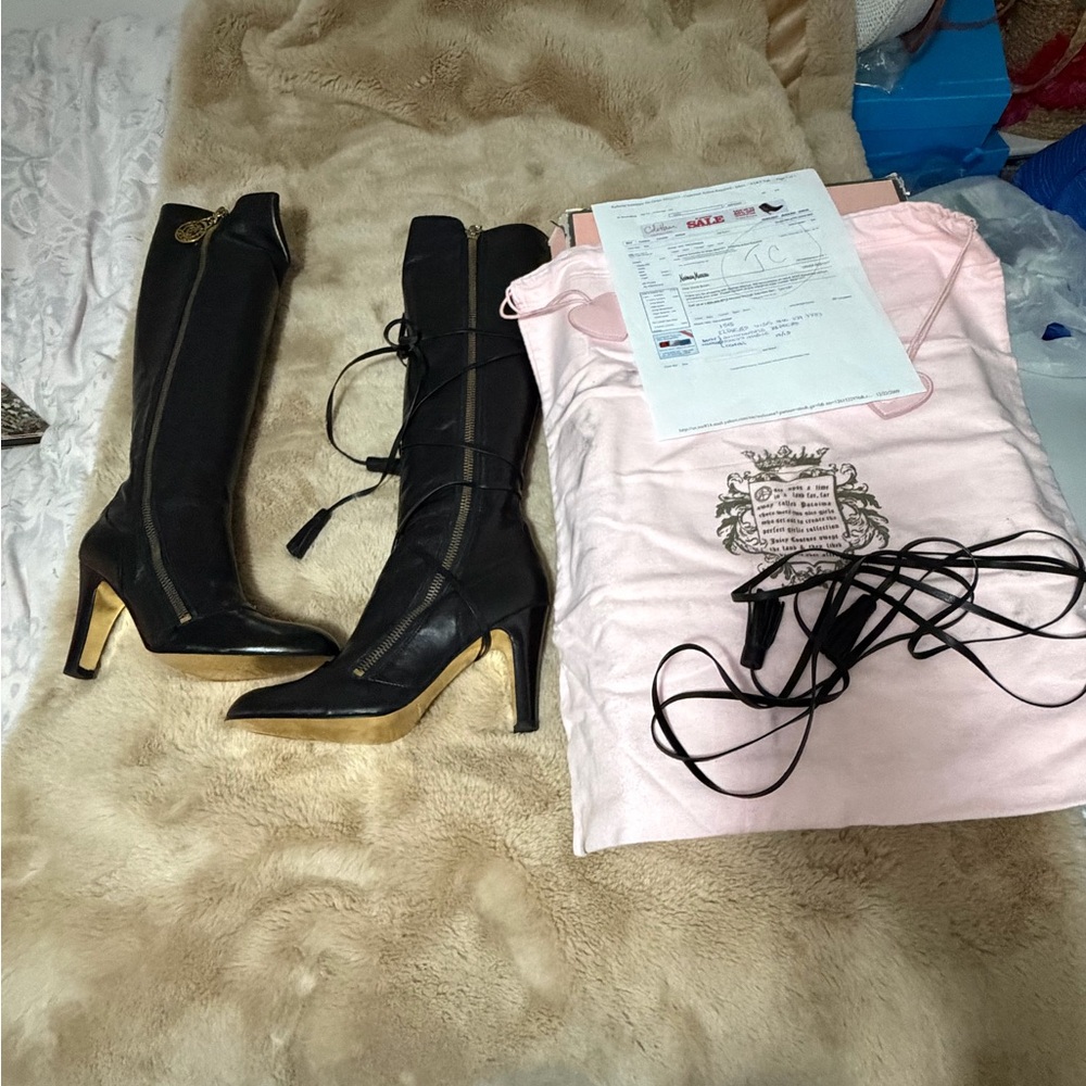 Juicy Couture Elegant Black and Gold Women's Boots 11M